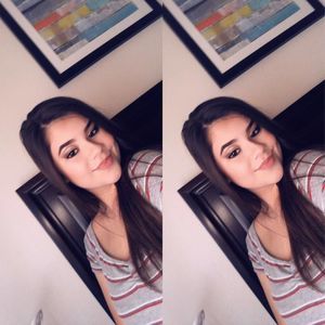 Meet your Posher, Alejandra